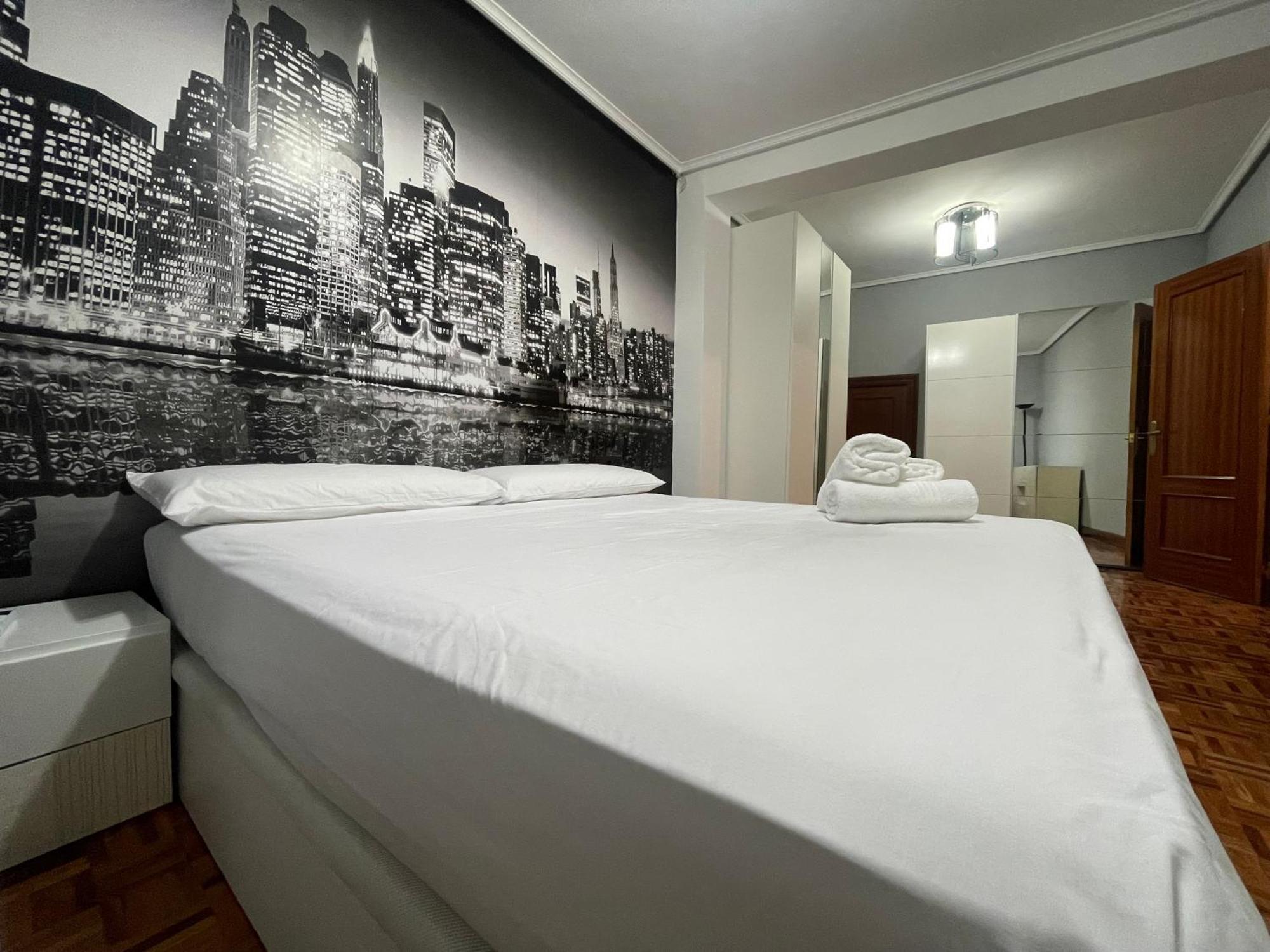 Encantador Apartamento En El Centro De Castro Castro Urdiales Luaran gambar